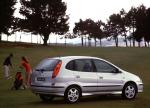 Nissan Almera Tino 2000 года